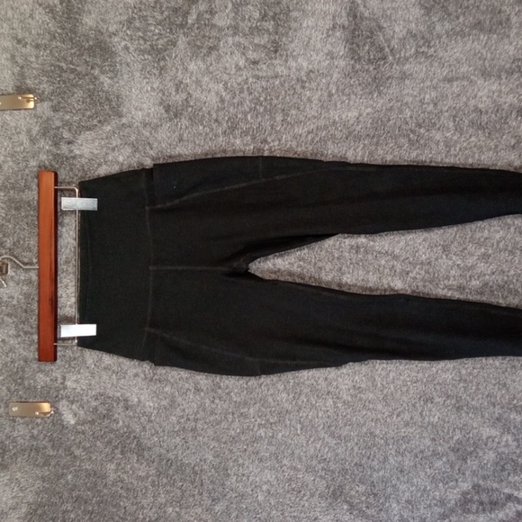 Beyond Yoga Leggings Cropped Running Gym Outdoors Gorpcore Medium Fair - Picture 3 of 10